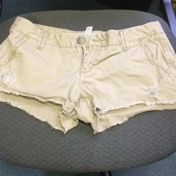 Aeropostale Pants - Aeropostale khaki colored shorts. Size 7/8